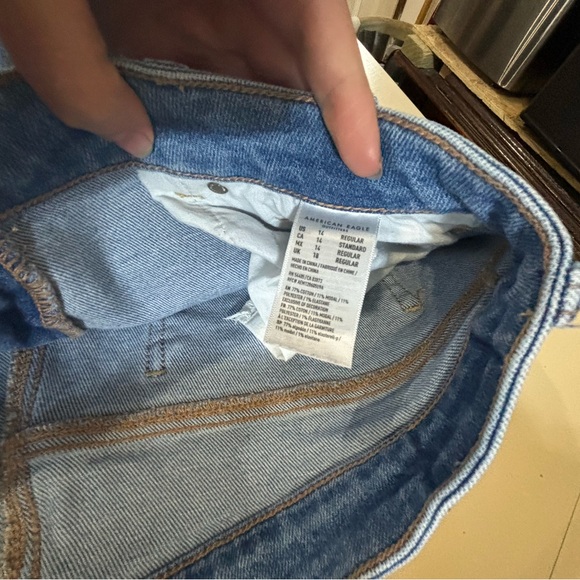 American Eagle High Rise Stretch Jean - Picture 3 of 3